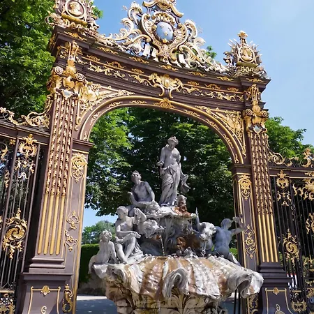 Mezzanine 10 Min Walk From Place Stanislas *